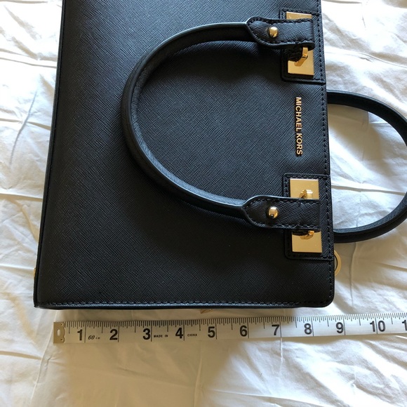 MICHAEL KORS PURSE - Picture 3 of 4